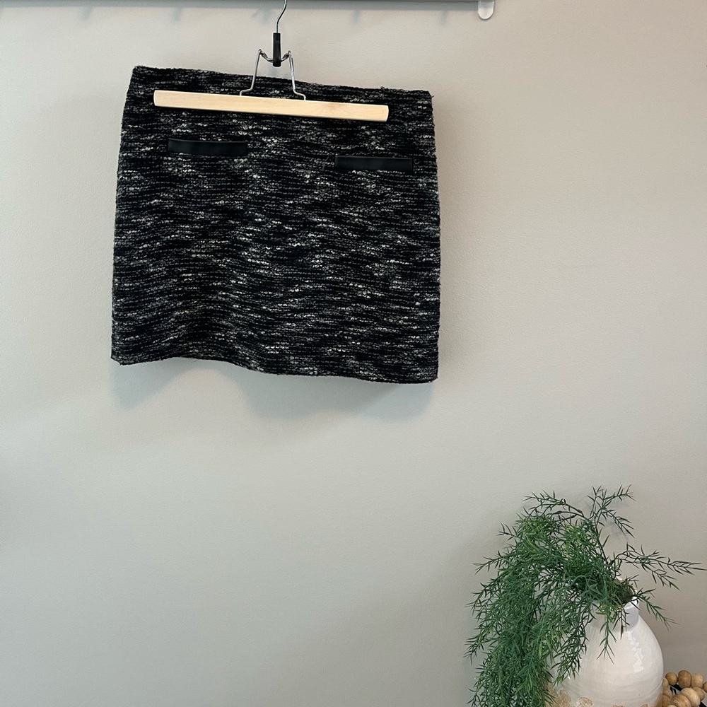Joe fresh size 2 mini skirt. Grey/black wool look.